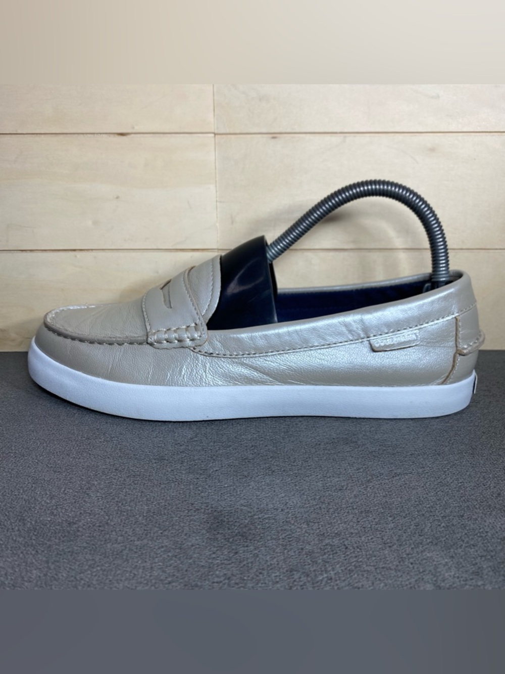 Cole Haan Nantucket Slip-On Loafers Women's Size 7.5 Shoes B Beige Leather - Picture 4 of 11